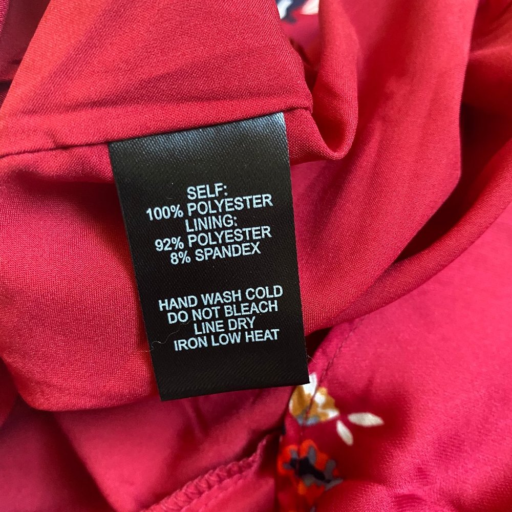 NWT Lulu's asymmetrical satin floral dress - Picture 5 of 9